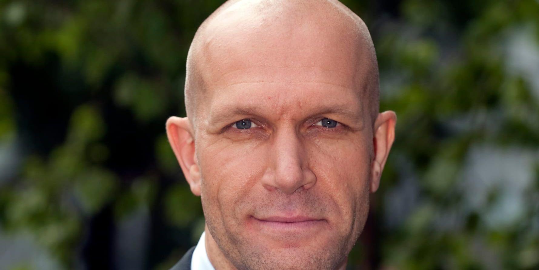 Henrik Hjelt återvänder i rollen som reseledaren Mårten i tv-serien "Playa del sol". Arkivbild.