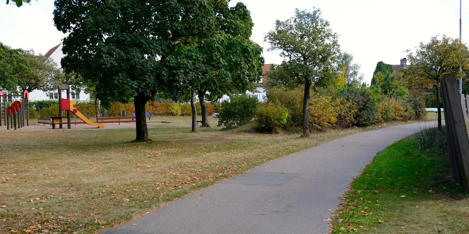 Platsen vid Peter Åbergs väg där 14-åringen rånades. Bild: Håkan Bergström