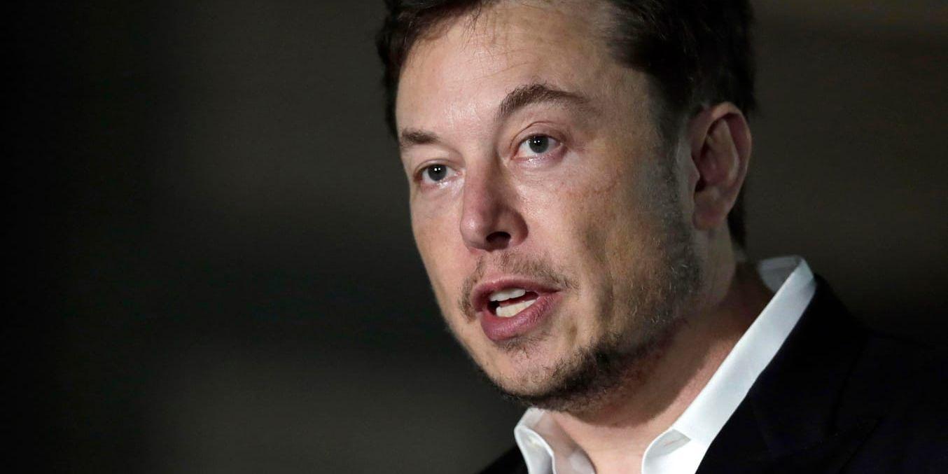 Teslas koncernchef Elon Musk hånar USA:s finansmyndighet SEC på Twitter. Arkivbild