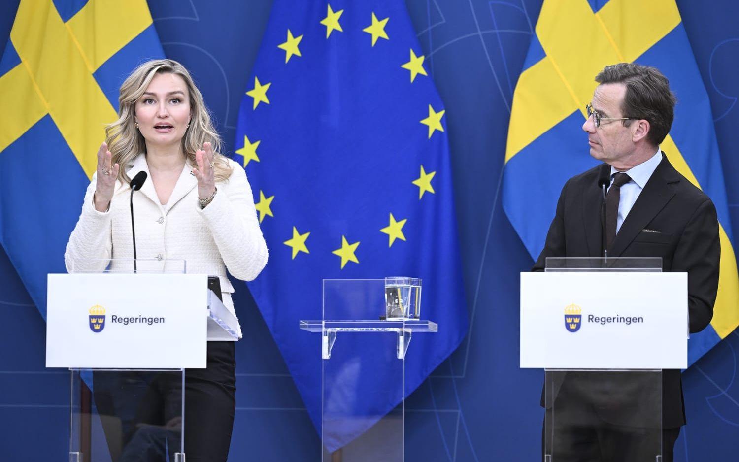 Energi- och näringsminister Ebba Busch (KD) och statsminister Ulf Kristersson (M).
