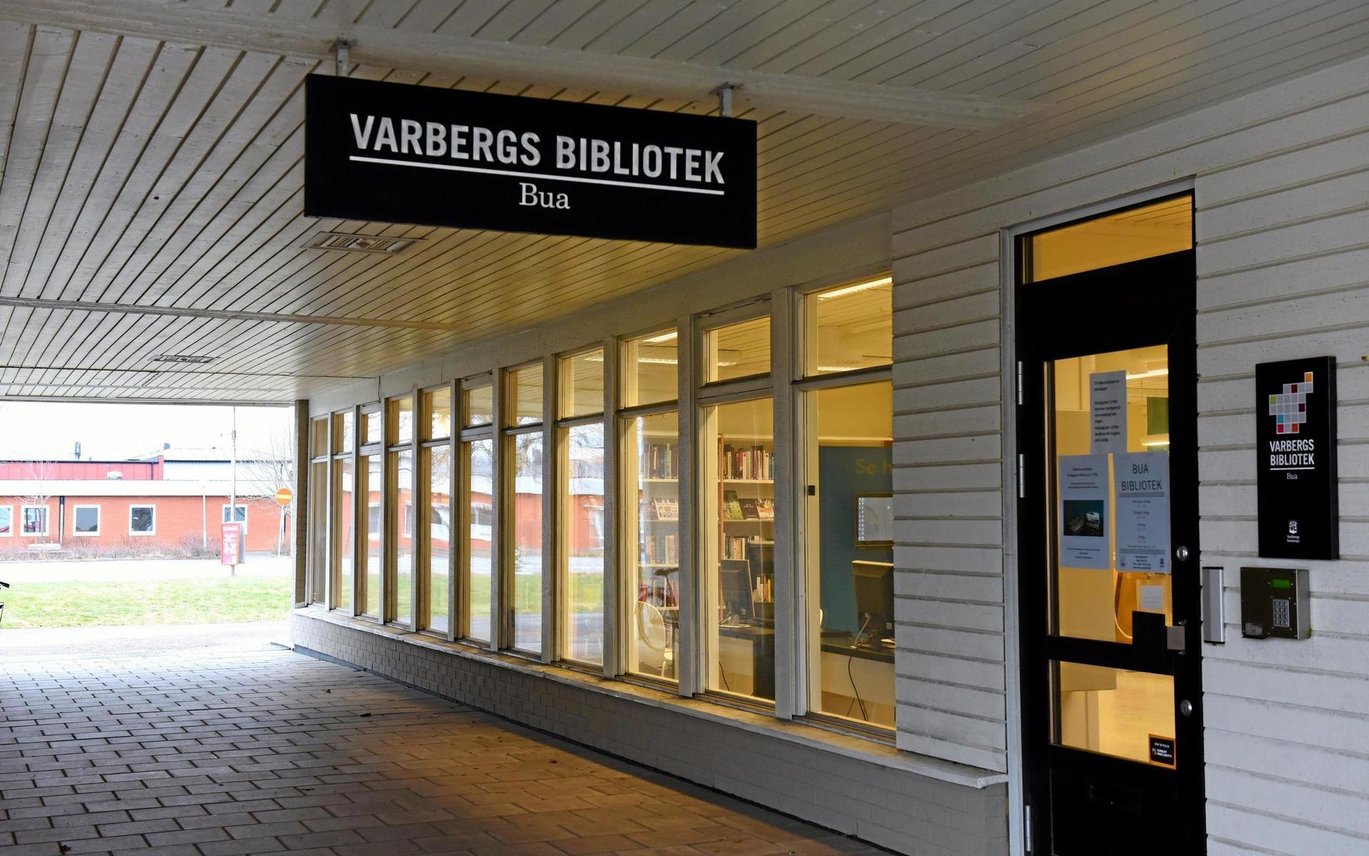 Lokalbiblioteket i Bua var det första i Varbergs kommun att byggas om så att det blev &quot;meröppet&quot;. Nu kan man låna böcker och göra andra ärenden där även när biblioteket är obemannat. Bild: Martin Erlandsson