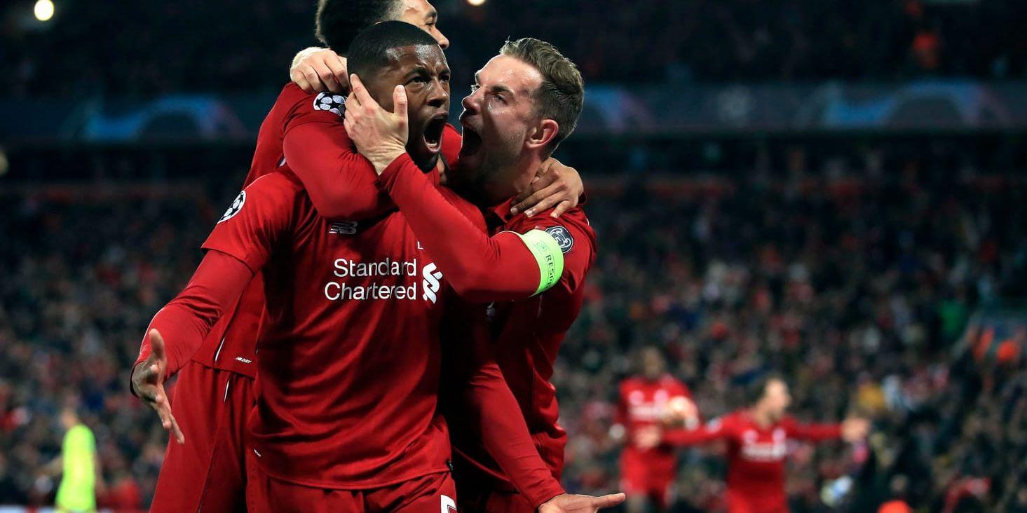 Liverpool-spelarna jublar efter Georginio Wijnaldums 3–0-mål mot Barcelona.