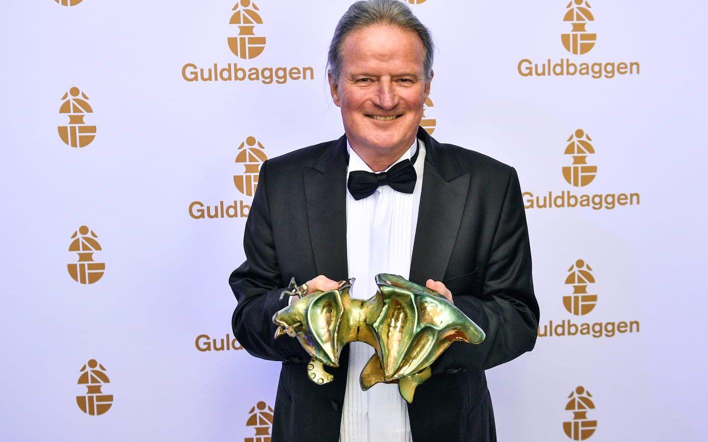 Jan Sandström tilldelades Guldbaggen för för bästa orginalmusik i filmen "Sophelikoptern" vid Guldbaggegalan 2017 på Cirkus i Stockholm på måndagen. Foto: Vilhelm Stokstad (TT)