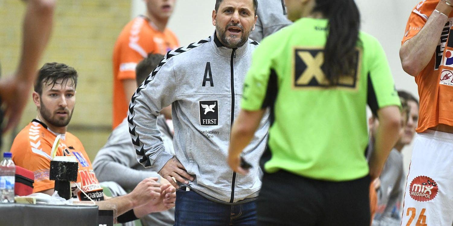 Ljubomir Vranjes och hans Kristianstad är illa ute i SM-semifinalen i handboll. Arkivbild.