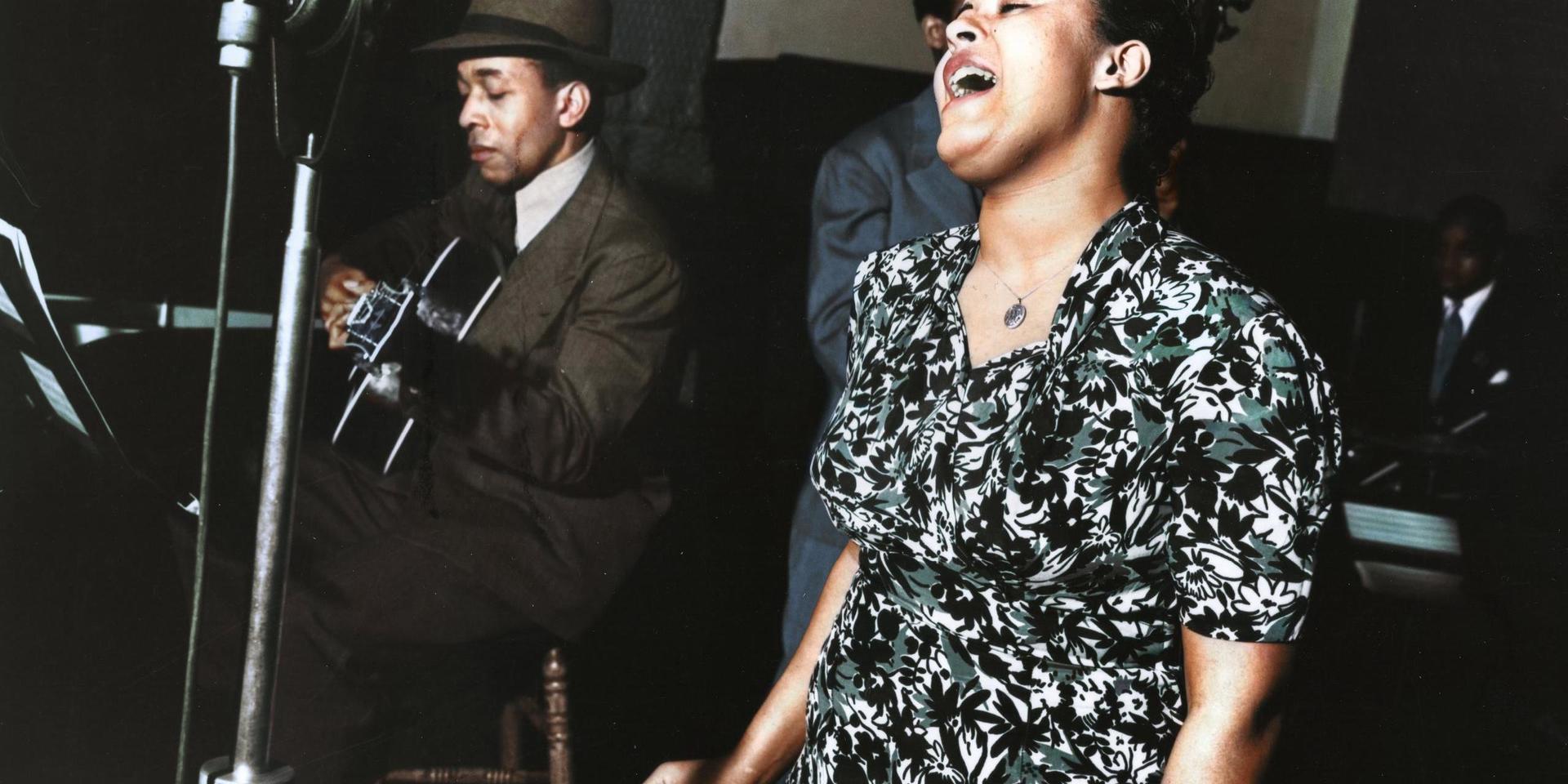 Billie Holiday var en superstjärna på sin tid men hon levde på ett självförbrännande sätt, vilket skildras i den nya dokumentären 'Billie'. Pressbild.