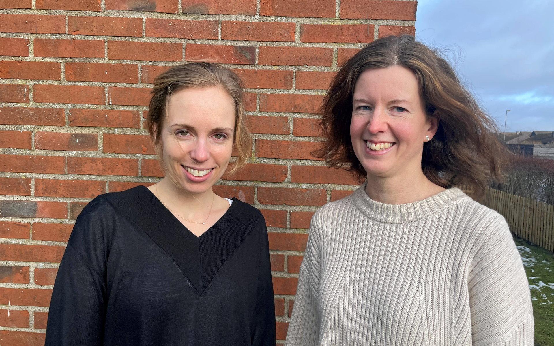 Psykologerna Clara Zelleroth (till vänster) och Helga J Wennerdal har varit med och utvecklat appen Bird Relations, där man kan utveckla och stärka sin parrelation gratis.