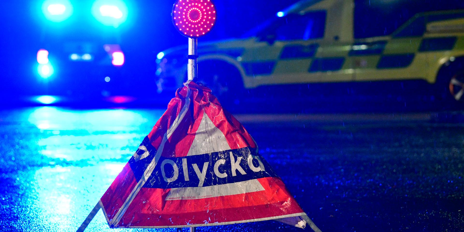 Genrebild. Två personer omkom i en olycka på E6 på Hallandsås. En person har gripits misstänkt för bland annat vållande till annans död.
