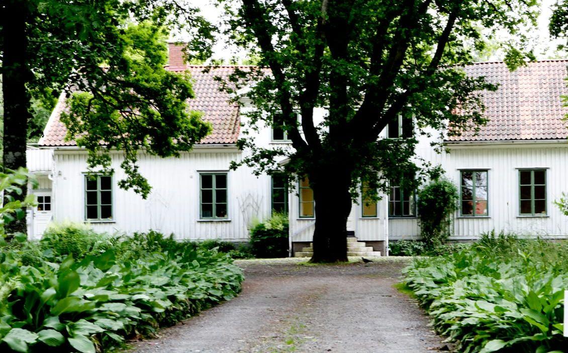 Tvååkers prästgård, där Svante och hans syskon växte upp. 