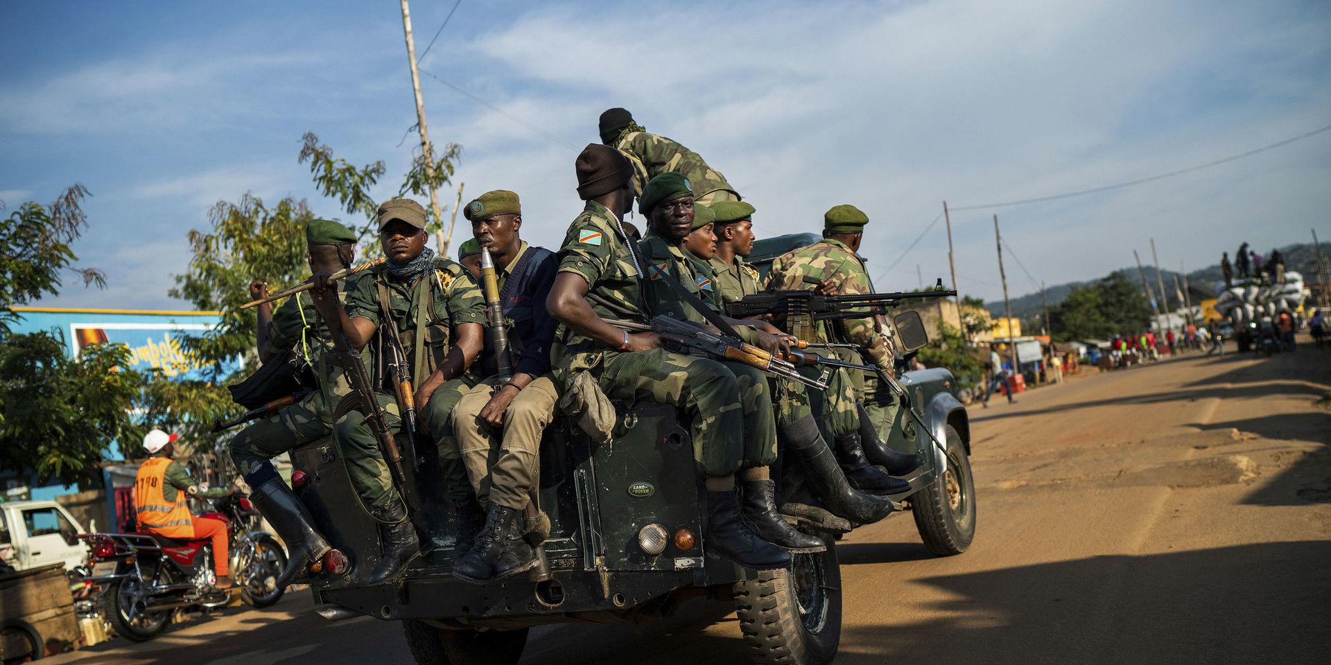 Kongolesiska regeringssoldater patrullerar i Beni i östra Kongo-Kinshasa. Arkivbild.