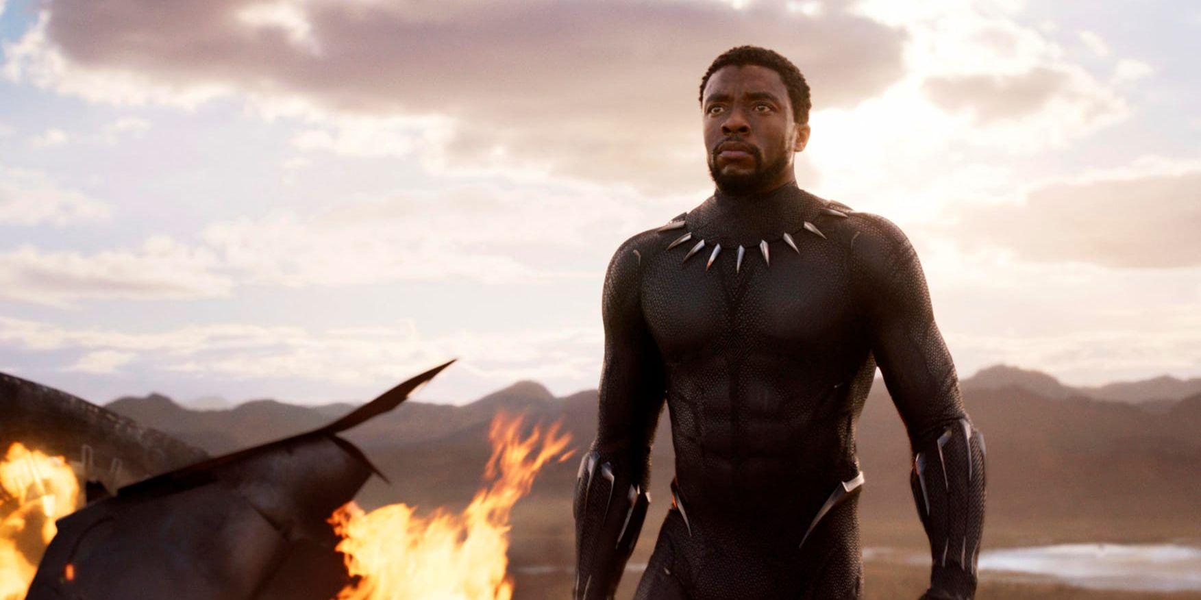 Chadwick Boseman i rollen som T'Challa/Black Panther. Pressbild.
