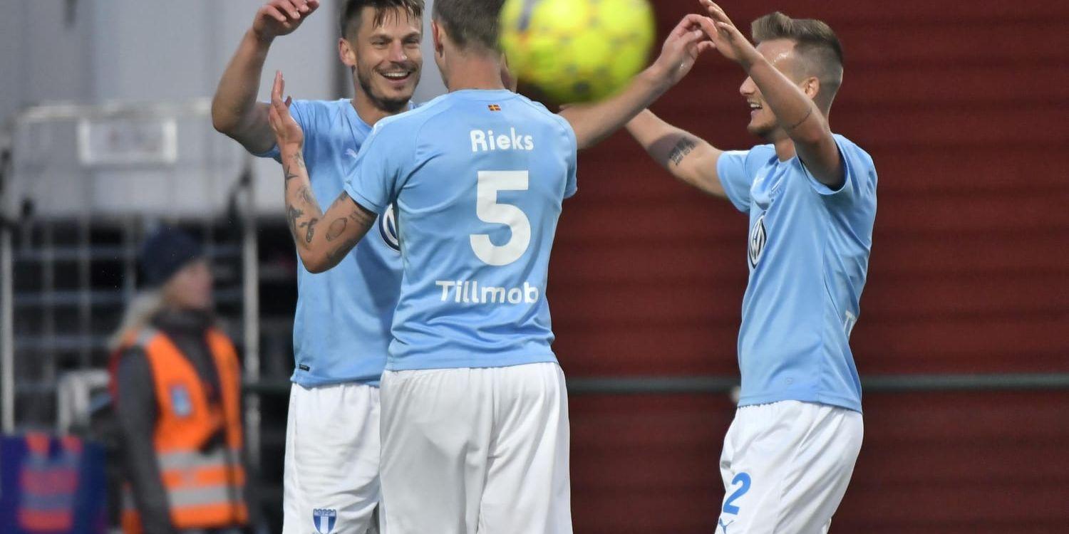 Malmös Sören Rieks grattas efter 3–2 mot Östersund på Jämtkraft Arena.