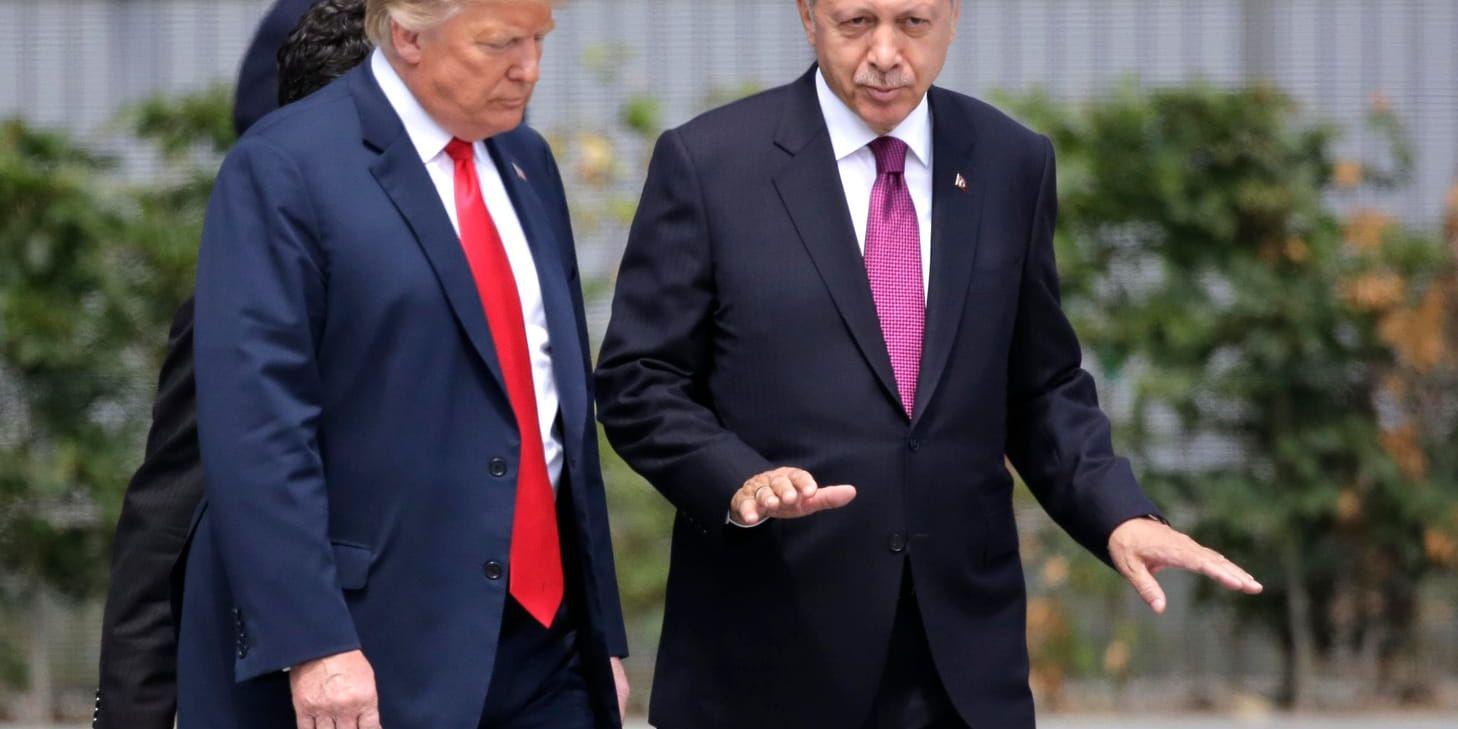USA:s president Donald Trump och Turkiets president Recep Tayyip Erdogan förra sommaren. Arkivbild.