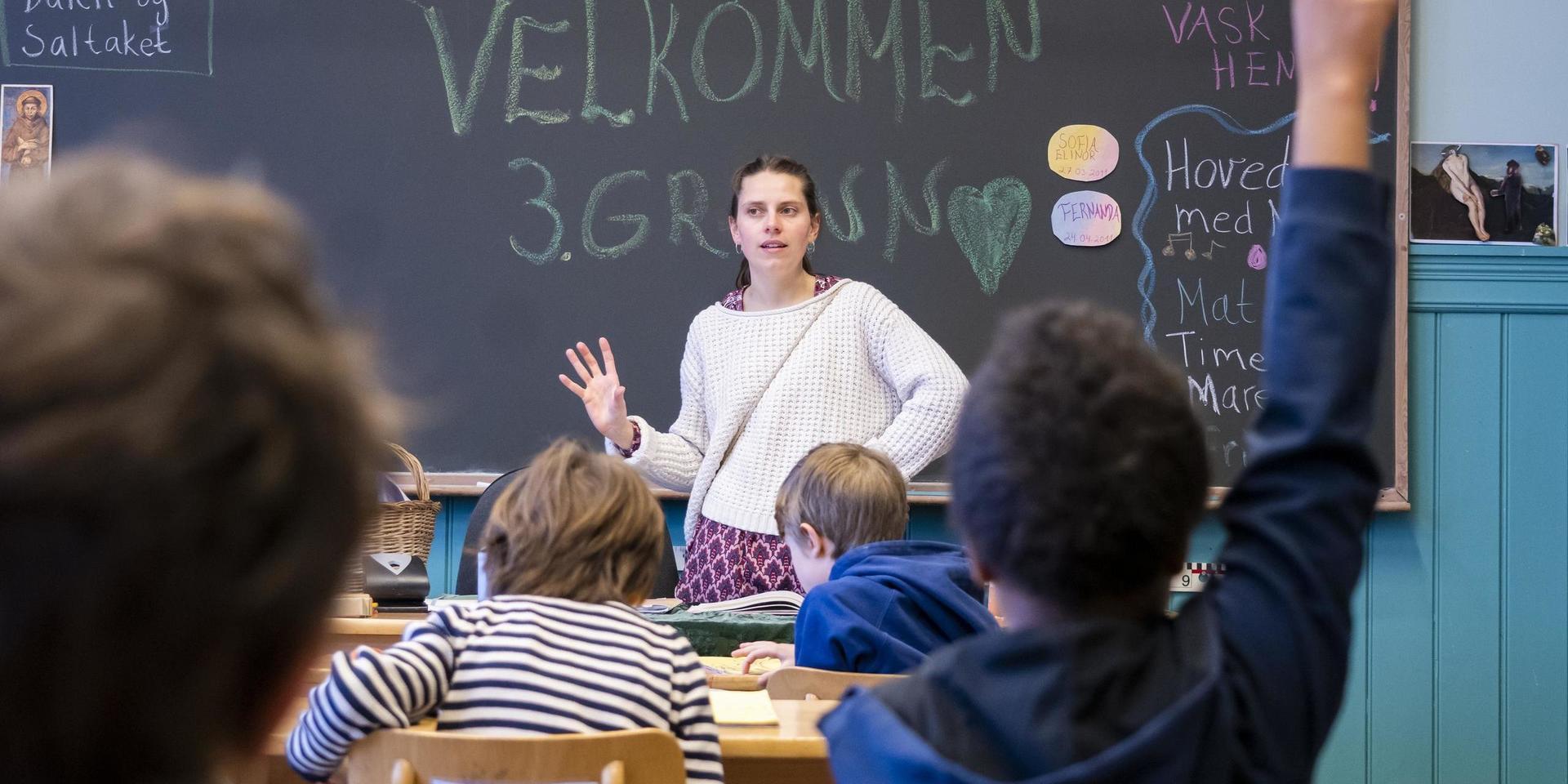 Är det miljön i klassrummet som gör att fler elever får adhd-diagnos? Här en norsk skolklass.