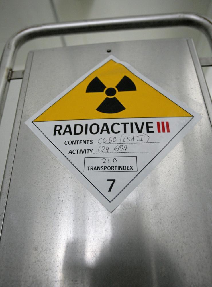 Den fjärde generationen kärnkraft handlar om att återanvända bränslet gång på gång. Därmed minskar både radioaktiviteten och hur lång tid det tar innan den klingat av. Bilden visar en container fylld med radioaktivt avfall som i dag mellanlagras i Oskarshamn.