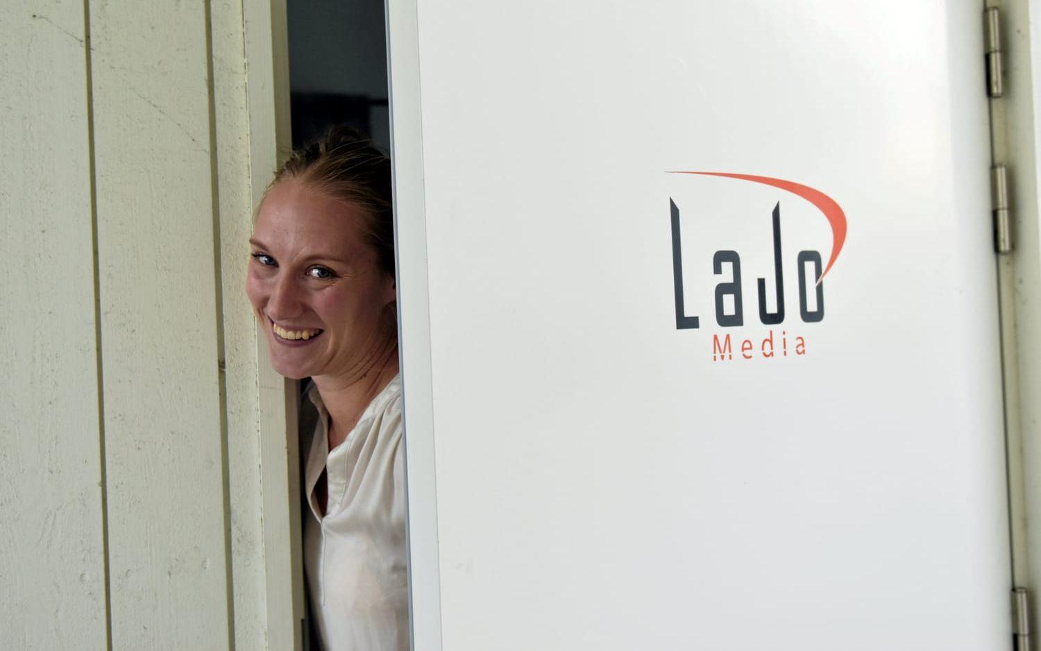 Det egna företaget Lajo media har Lotta Langer och Niklas Johansson drivit från hemmet i Trönningenäs.