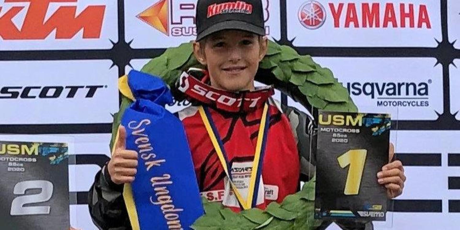Sandro Sools tog SM-guld i motocross ungdom.