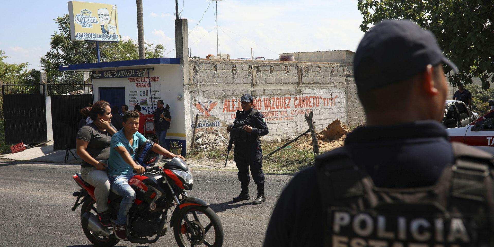 Polis på vakt i Actopan i den mexikanska delstaten Veracruz i augusti 2019, efter ett uppmärksammat mord på en journalist. Arkivbild. 
