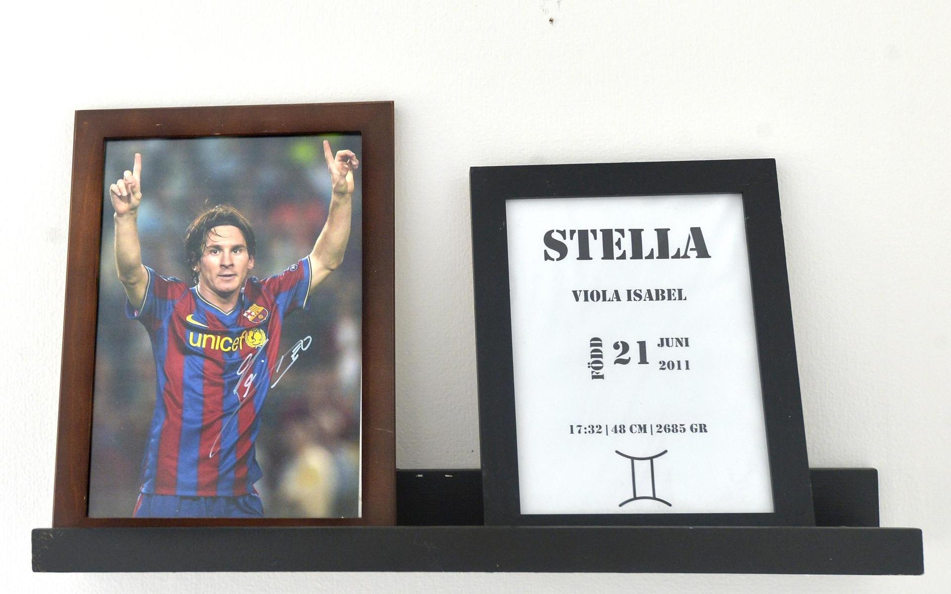 Att nioåriga Stella är en fotbollstjej syns i rummet och Lionel Messi i Barcelona kan väl ingen tycka illa om?