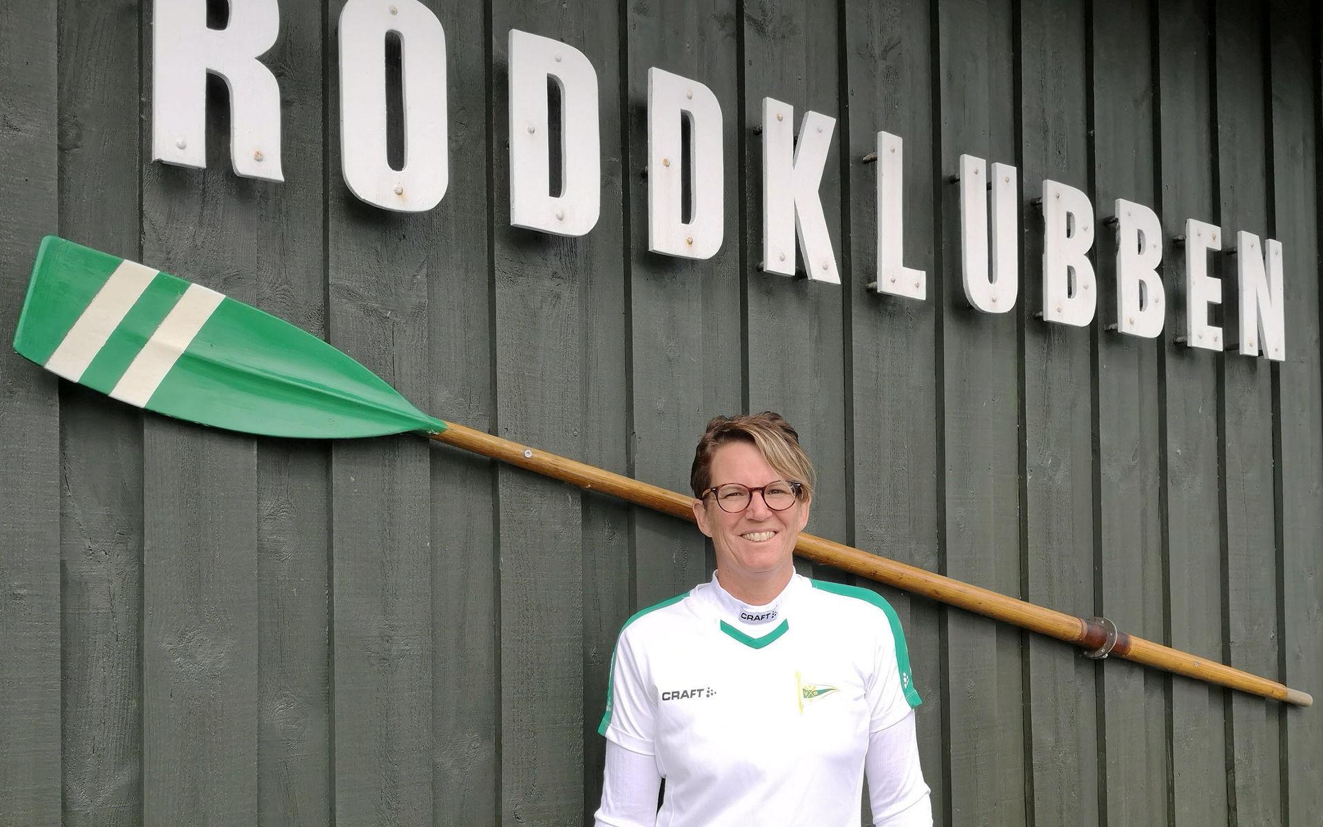 Ann-Sofi Stjernström är en av medlemmarna i Varbergs Roddklubb. ”Kom och motionera med oss” är hennes uppmaning.