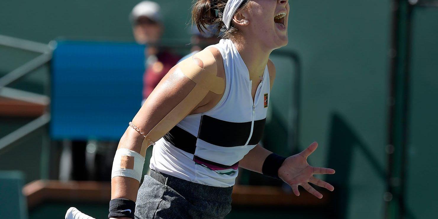 Kanadensiskan Bianca Andreescu skriker ut sin glädje efter en vunnen poäng i WTA-finalen i Indian Wells mot Angelique Kerber.