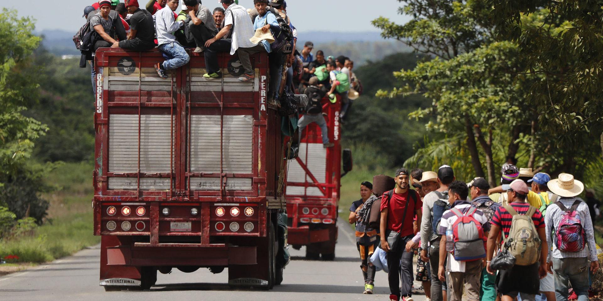 Migranter från Centralamerika som korsar Mexiko i hopp om att ta sig till USA. Arkivbild