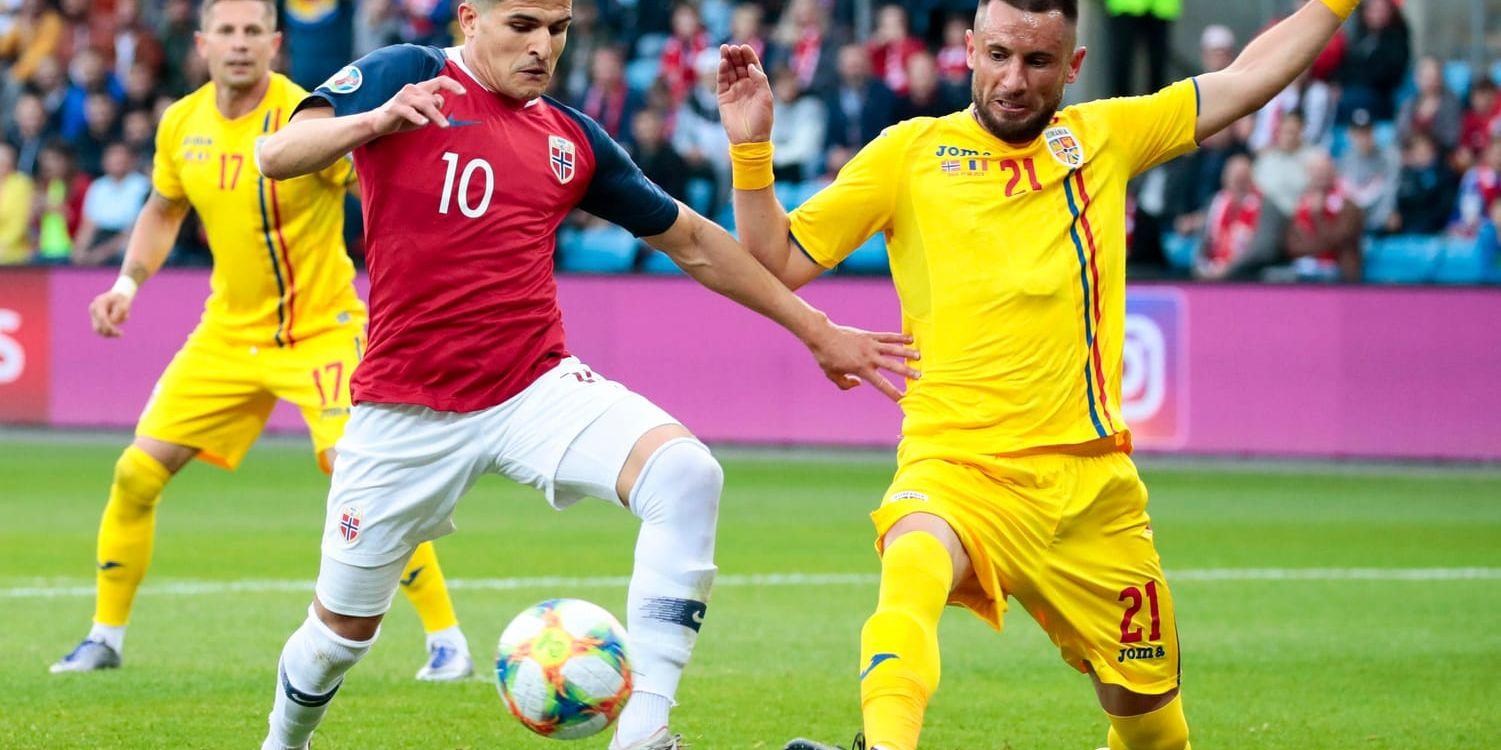 AIK:s Tarik Elyounoussi gjorde ett av Norges mål mot Rumänien.