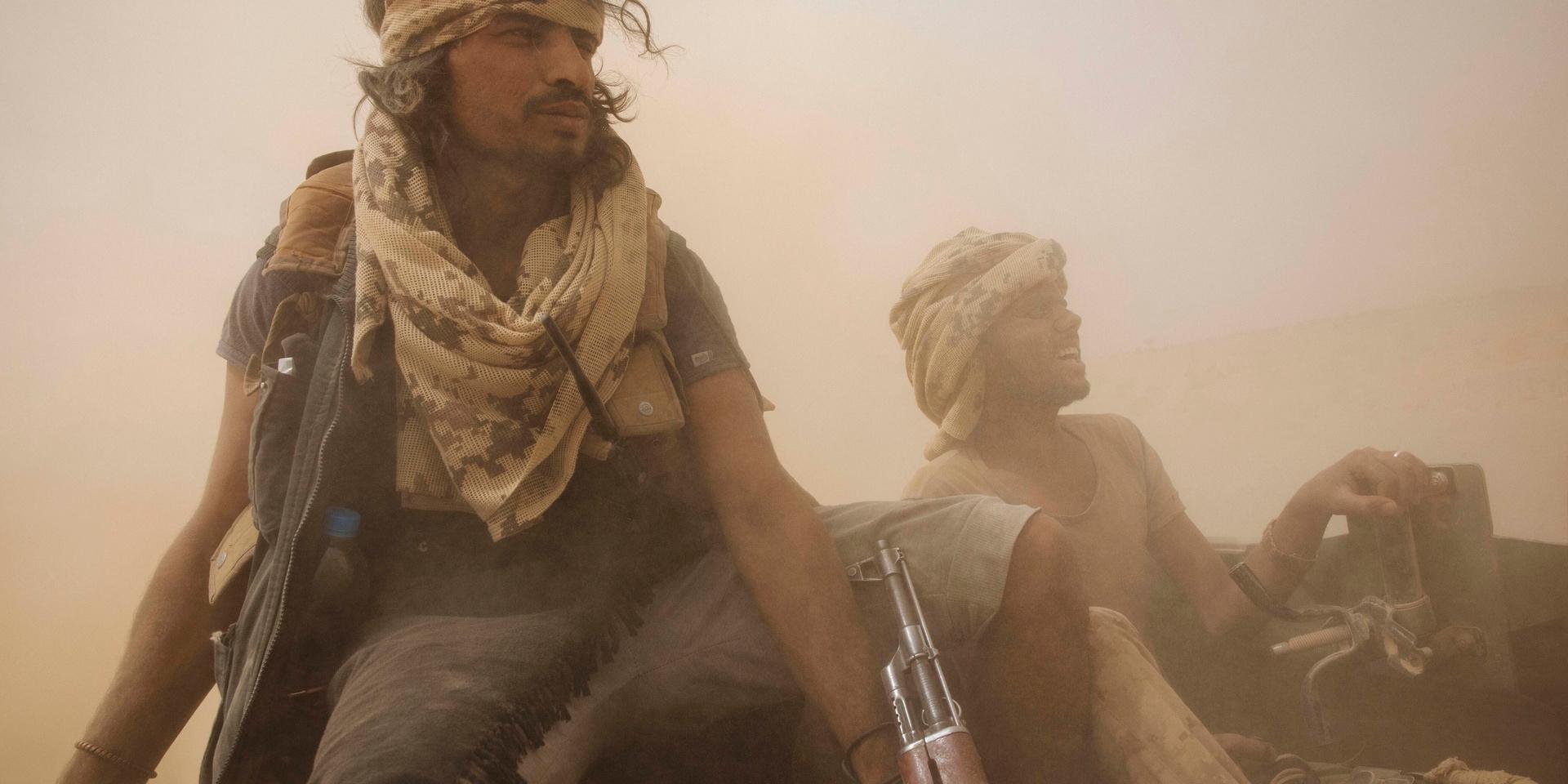 Jemenitiska regeringssoldater nära oljestaden Marib, fotograferade i somras.